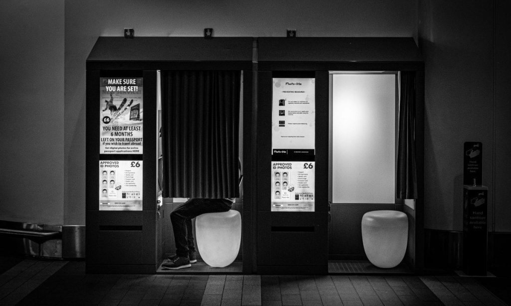 Digital photo booth with privacy vulnerability exposed
