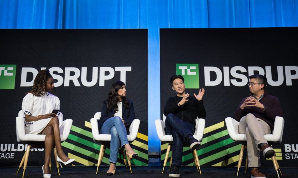 Investors speaking at TechCrunch Disrupt about artificial intelligence funding and advice for AI startup founders